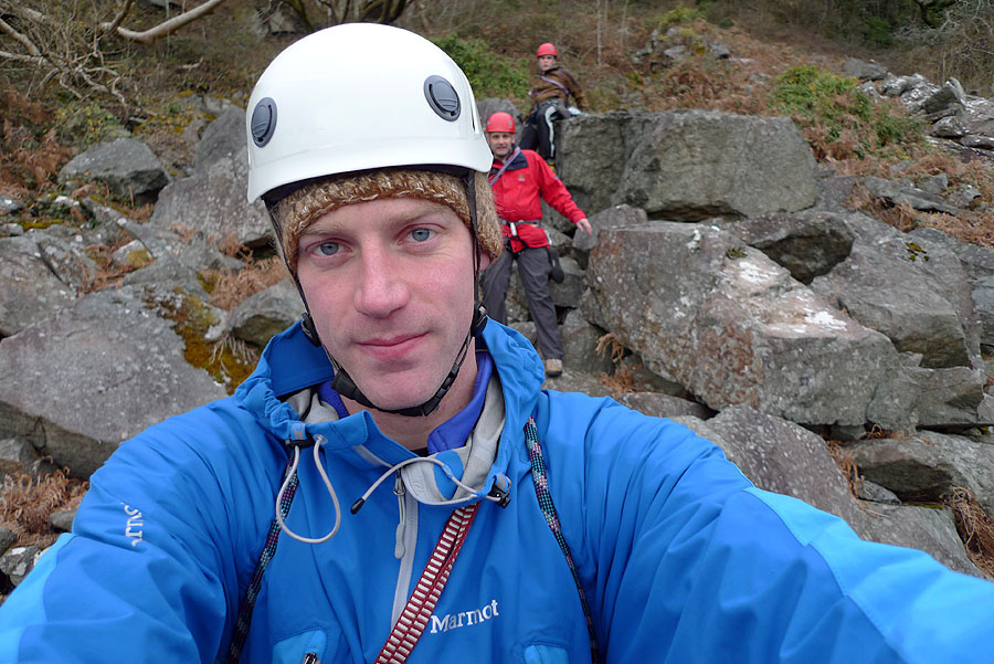 Is a lighter helmet less safe? Ninety percent of people made the wrong choice!