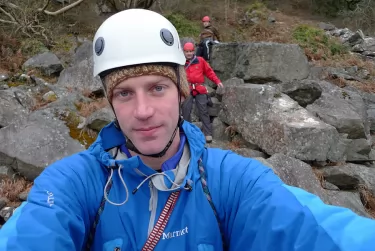 Is a lighter helmet less safe? Ninety percent of people made the wrong choice!