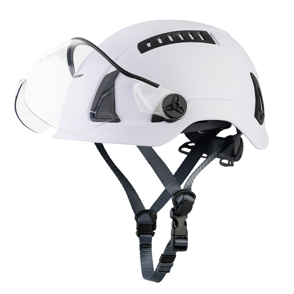 How to Choose a Suitable Helmet for Tower Climbing?